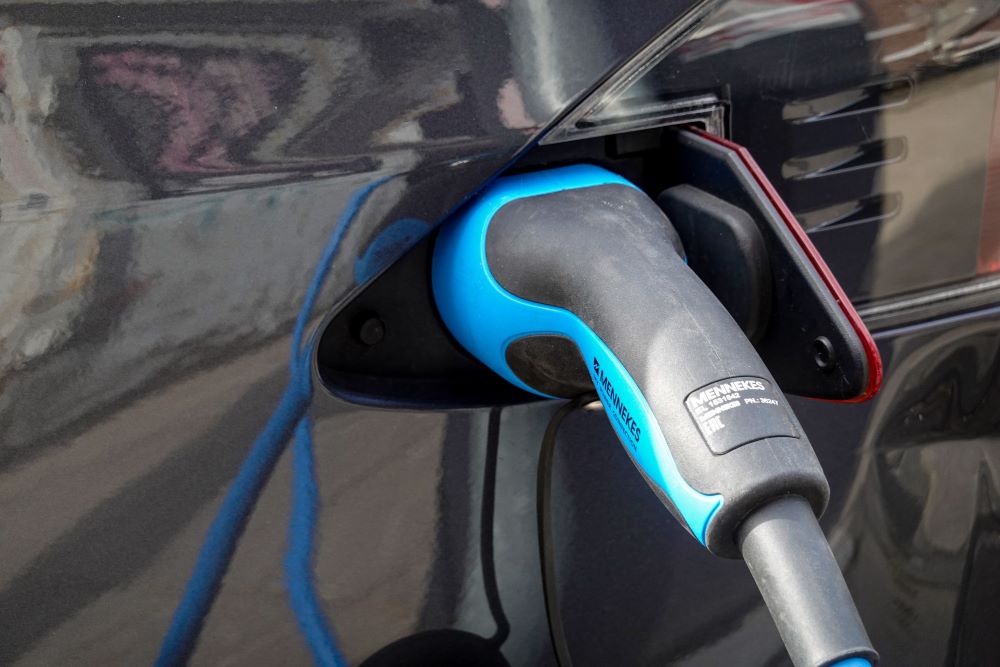 Elektromobilių įkrovimo stotelės namams: 7,4, 11 ar 22 kW, kurią galią pasirinkti?